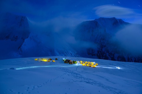 Medical experiments, Himlung Himal ©Stefen Chow